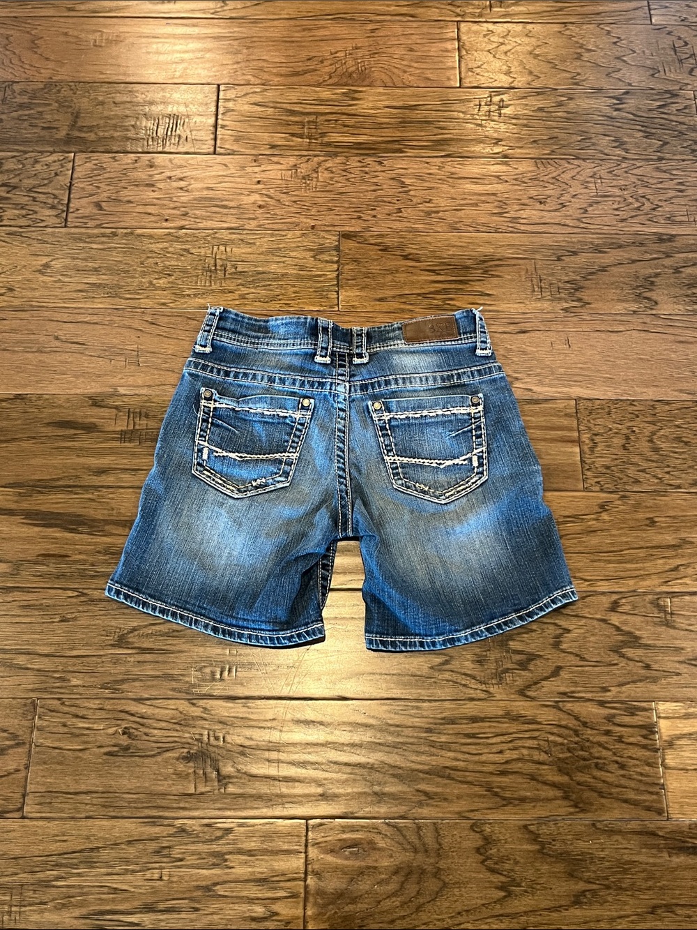 BKE Denim Payton Mid Rise Shorts Size 27 - Picture 2 of 16